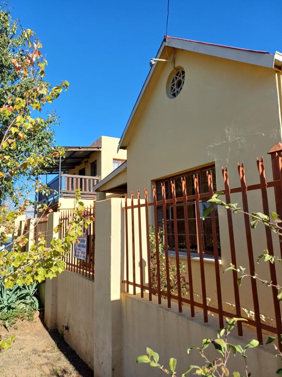 3 Bedroom Property for Sale in Trompsburg Free State